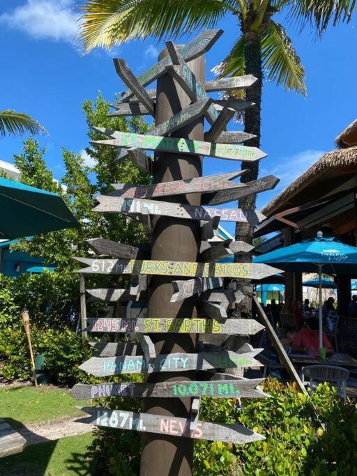 Across The Ocean Few Steps To Beach Contemporary Three Bedroom Townhouse ポンパノビーチ エクステリア 写真