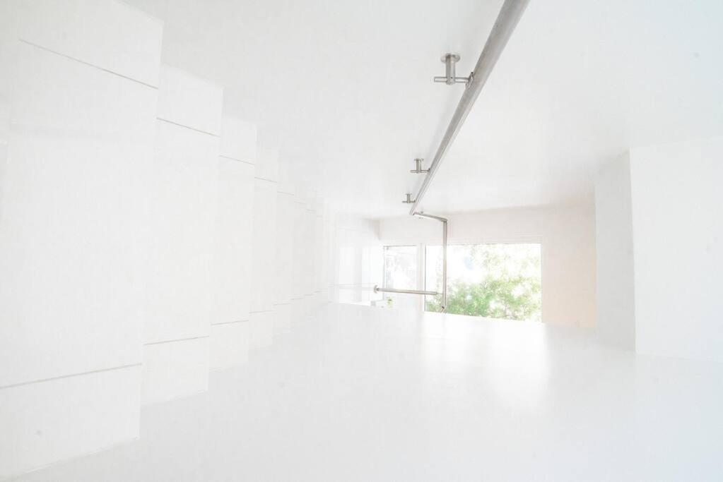 Across The Ocean Few Steps To Beach Contemporary Three Bedroom Townhouse ポンパノビーチ エクステリア 写真